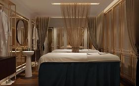 Hanoi Victor Metropolis Hotel & Rooftop Bar